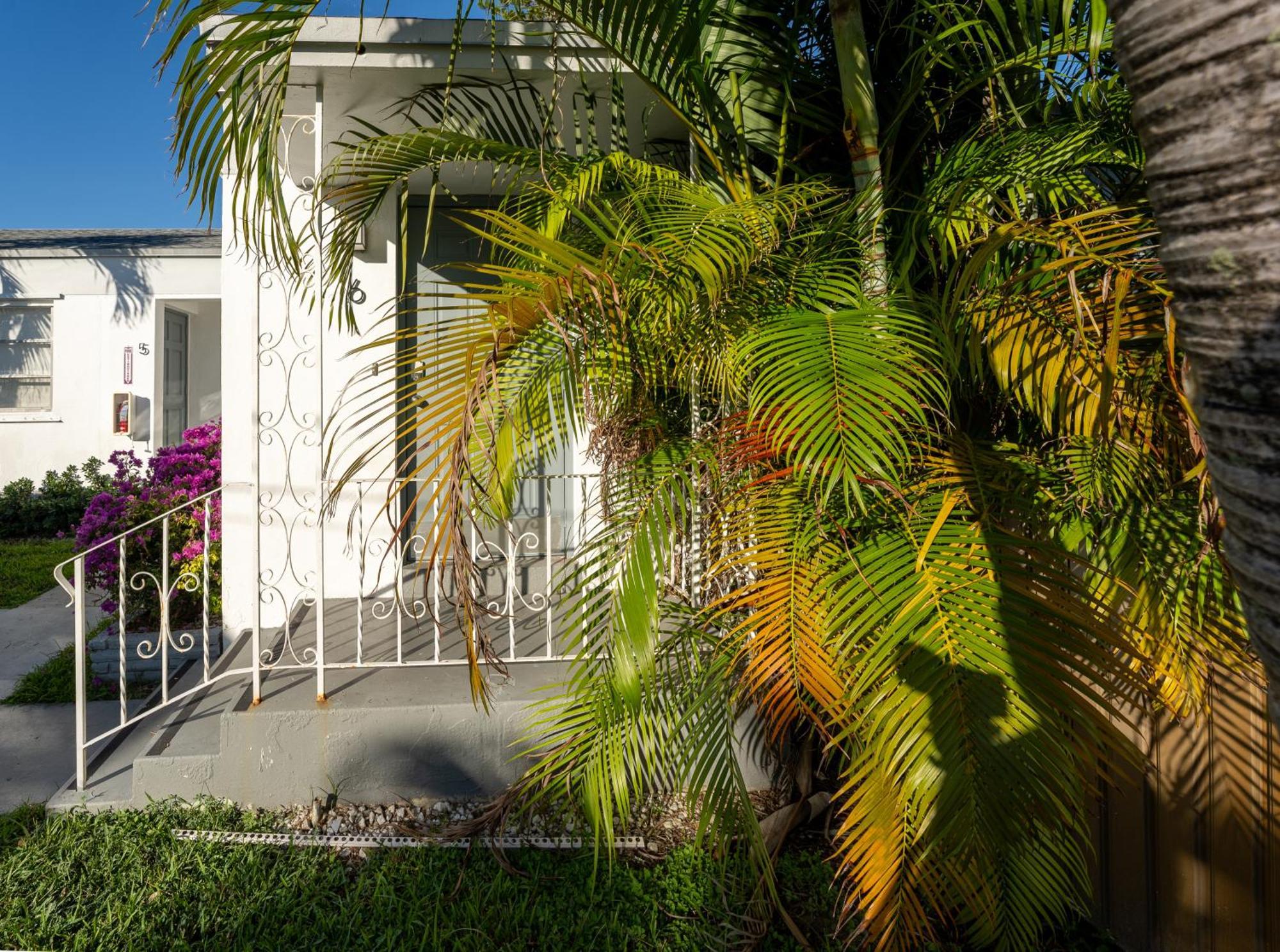 Praia Hotel Hollywood Exterior photo