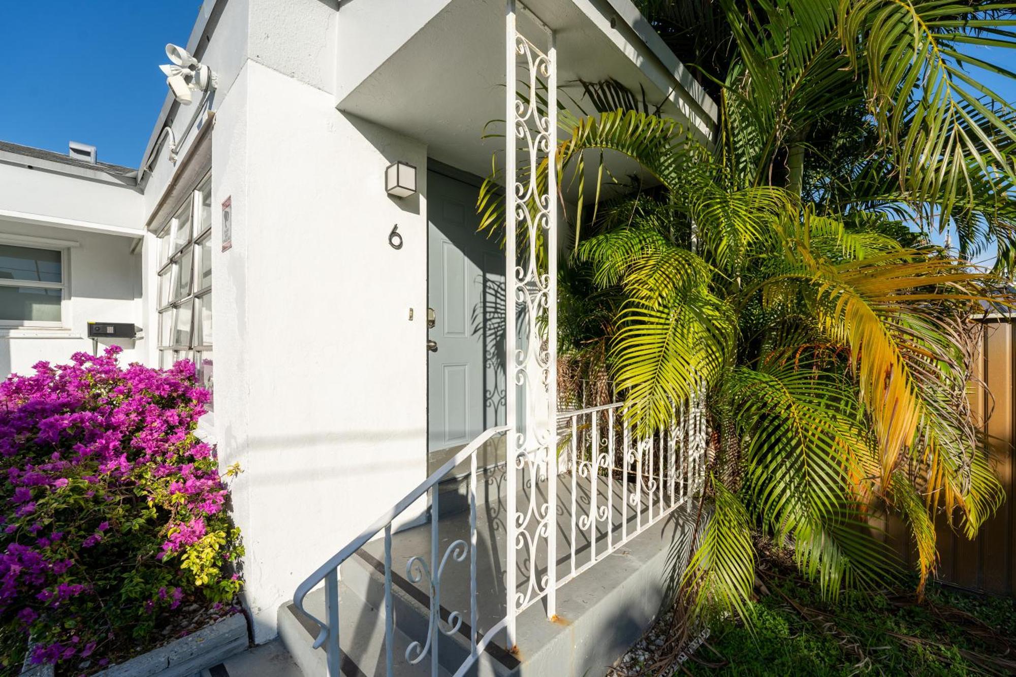 Praia Hotel Hollywood Exterior photo