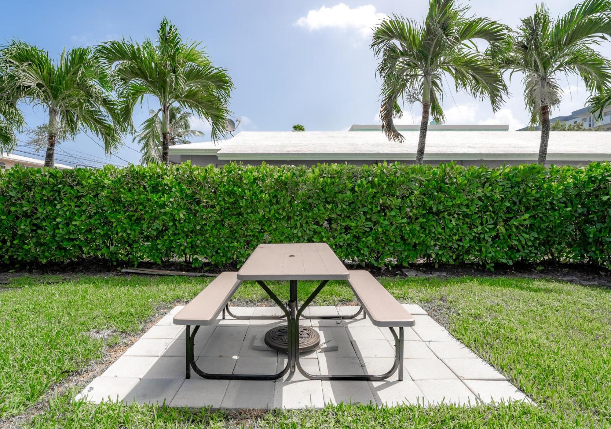 Praia Hotel Hollywood Exterior photo